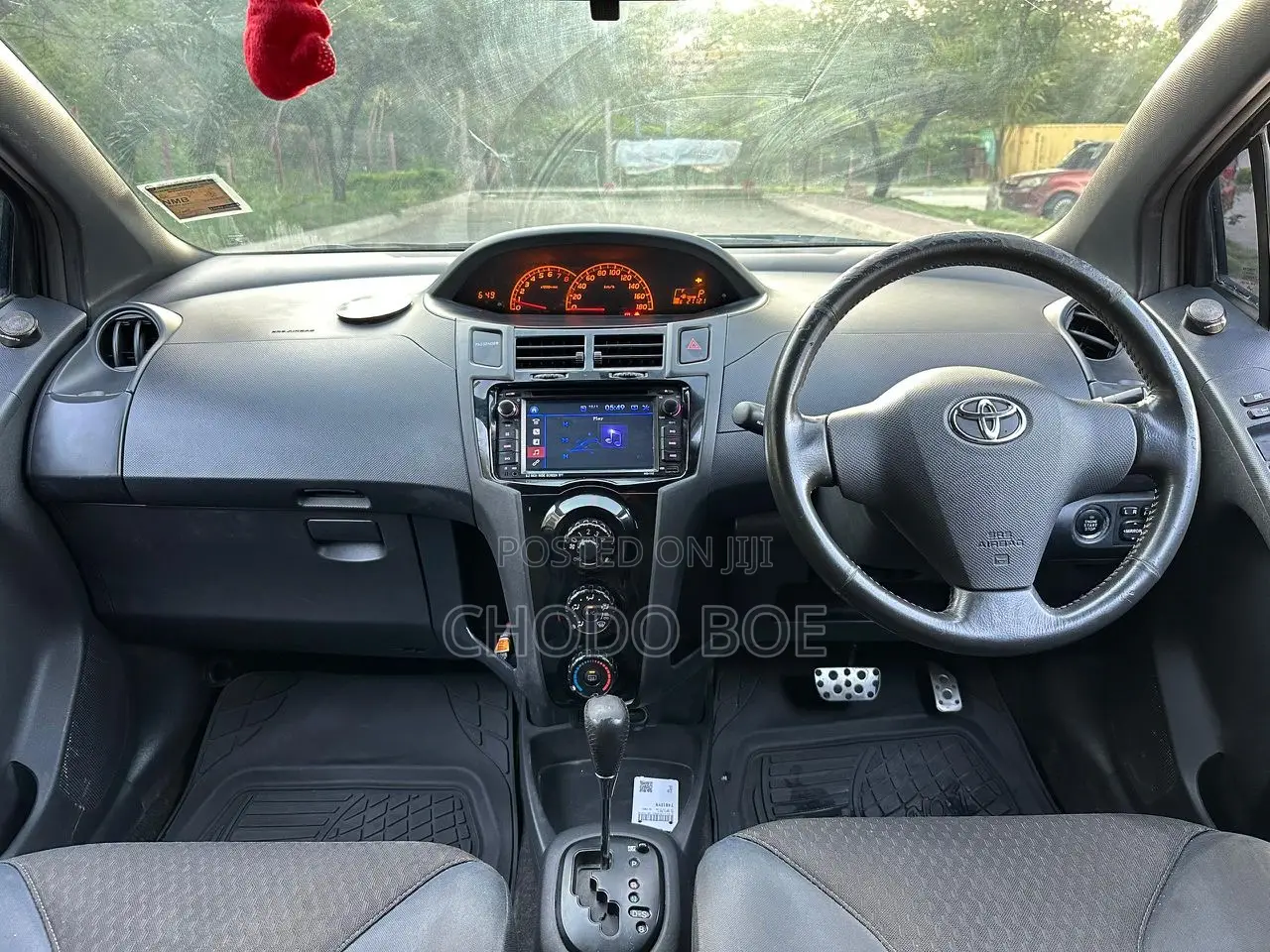 Toyota Vitz 2008 Black