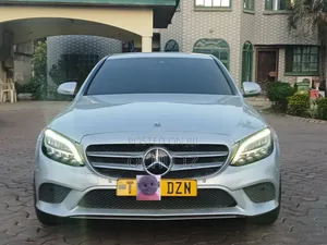 Mercedes-Benz C180 2020 Silver