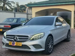 Mercedes-Benz C180 2020 Silver