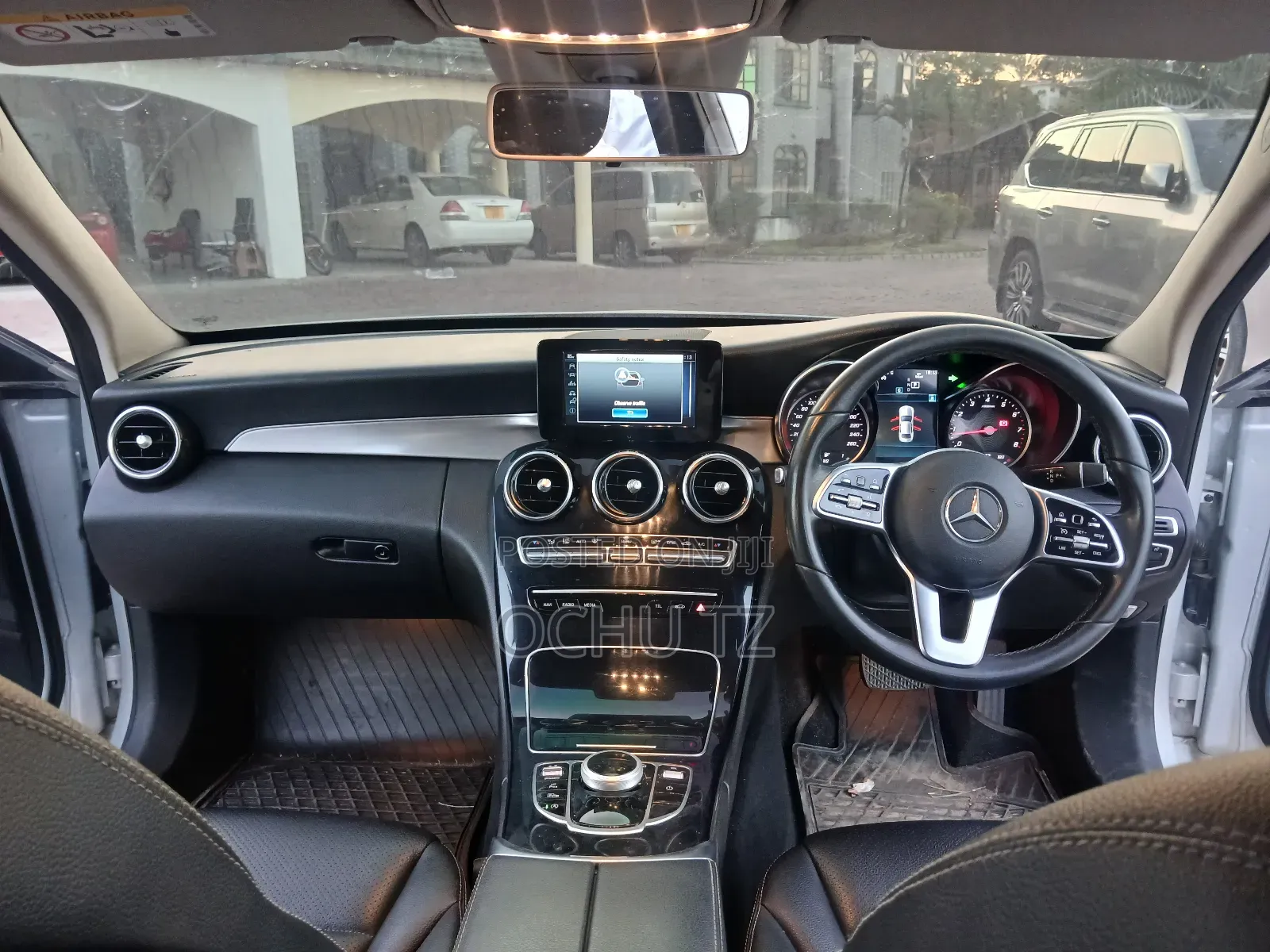Mercedes-Benz C180 2020 Silver