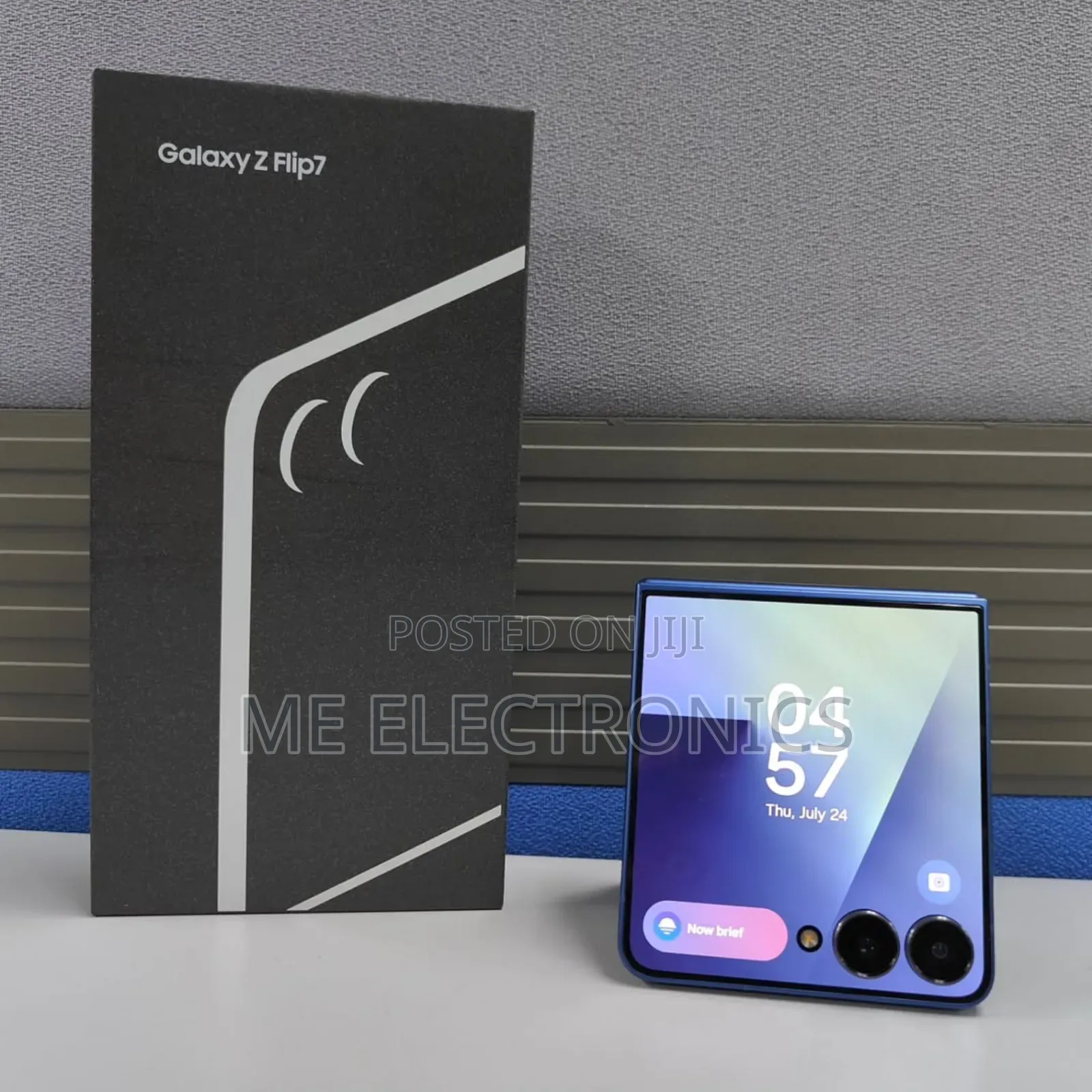 New Samsung Galaxy Z Flip7 256 GB