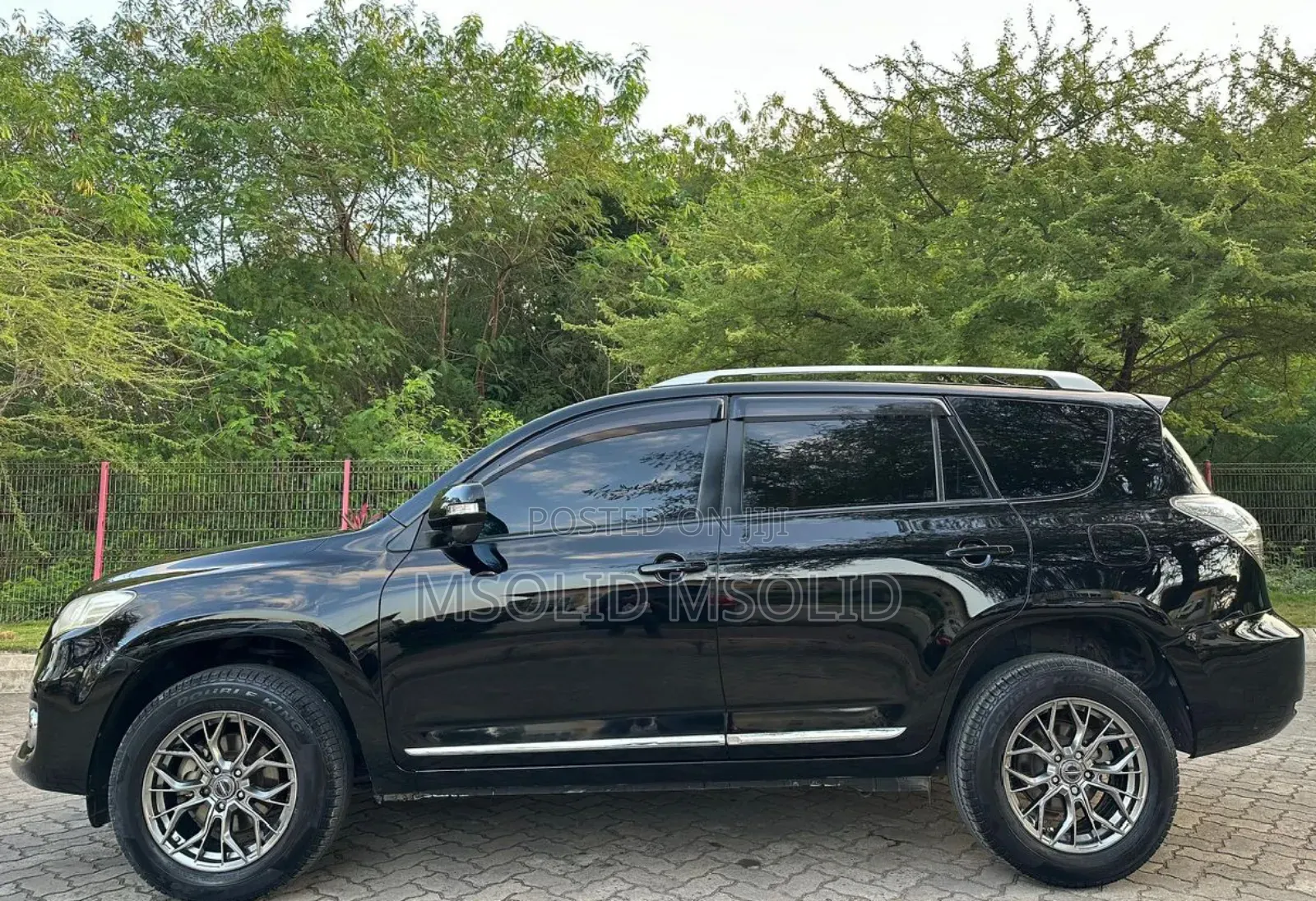Toyota Vanguard 2010 Black