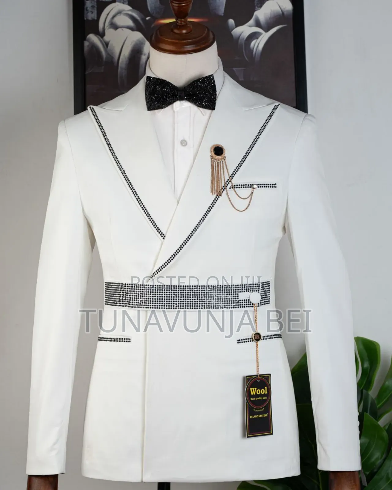 Belt Stones White Suit / Suit Nzuri Za Kiumee
