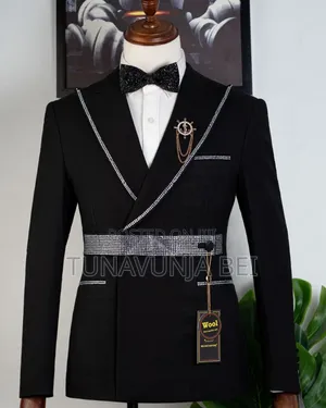 Black Belt Stones Suit / Suit Kali Za Kiume