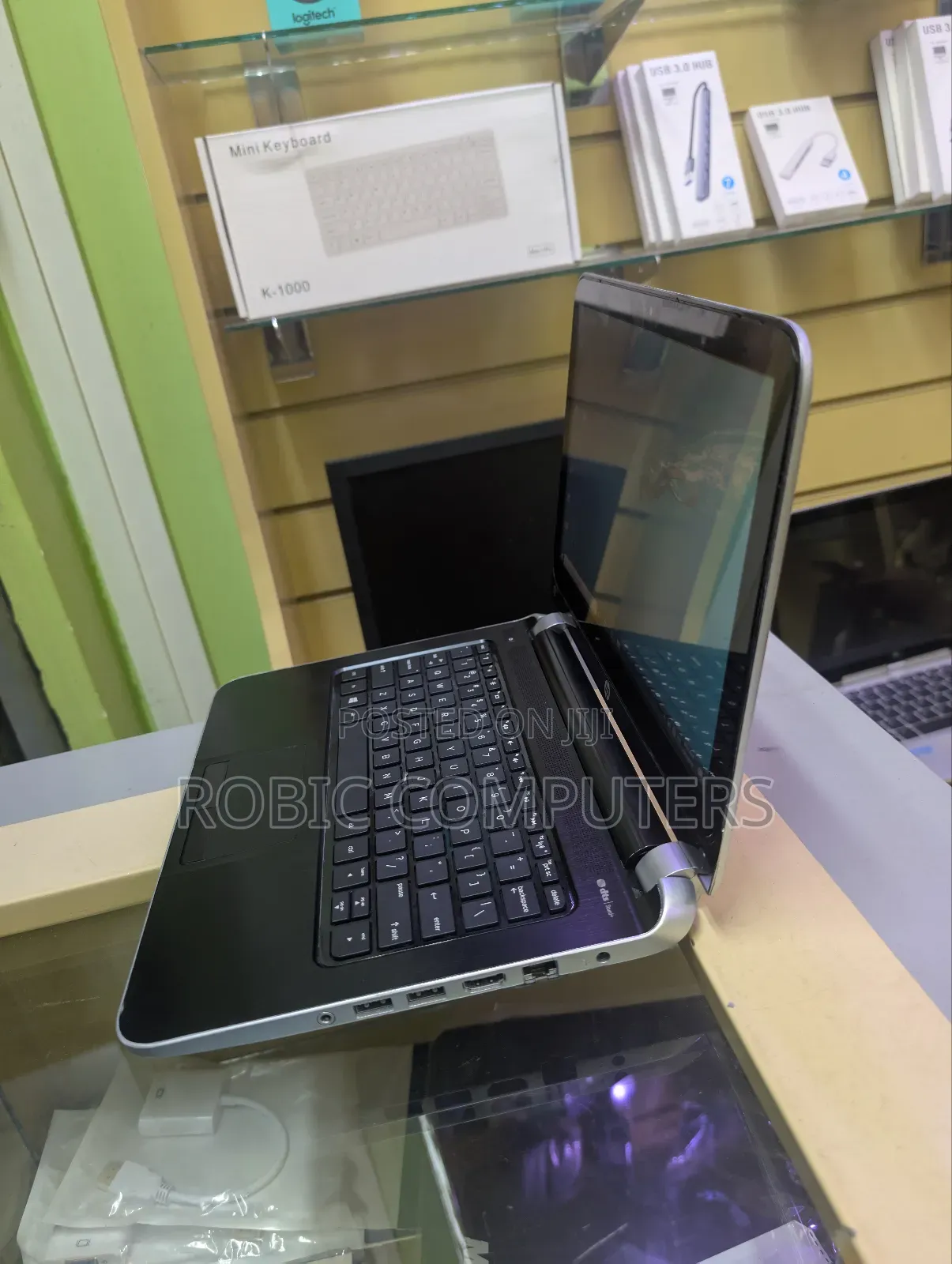 Laptop HP Pavilion X2 210 4GB Intel Core I3 HDD 500GB