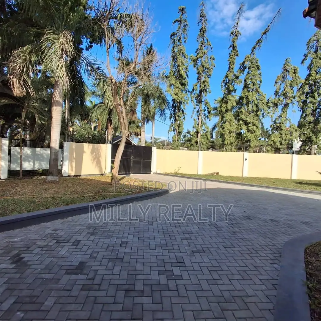 5bdrm House in Mbezi Beach Kwa Zena for rent