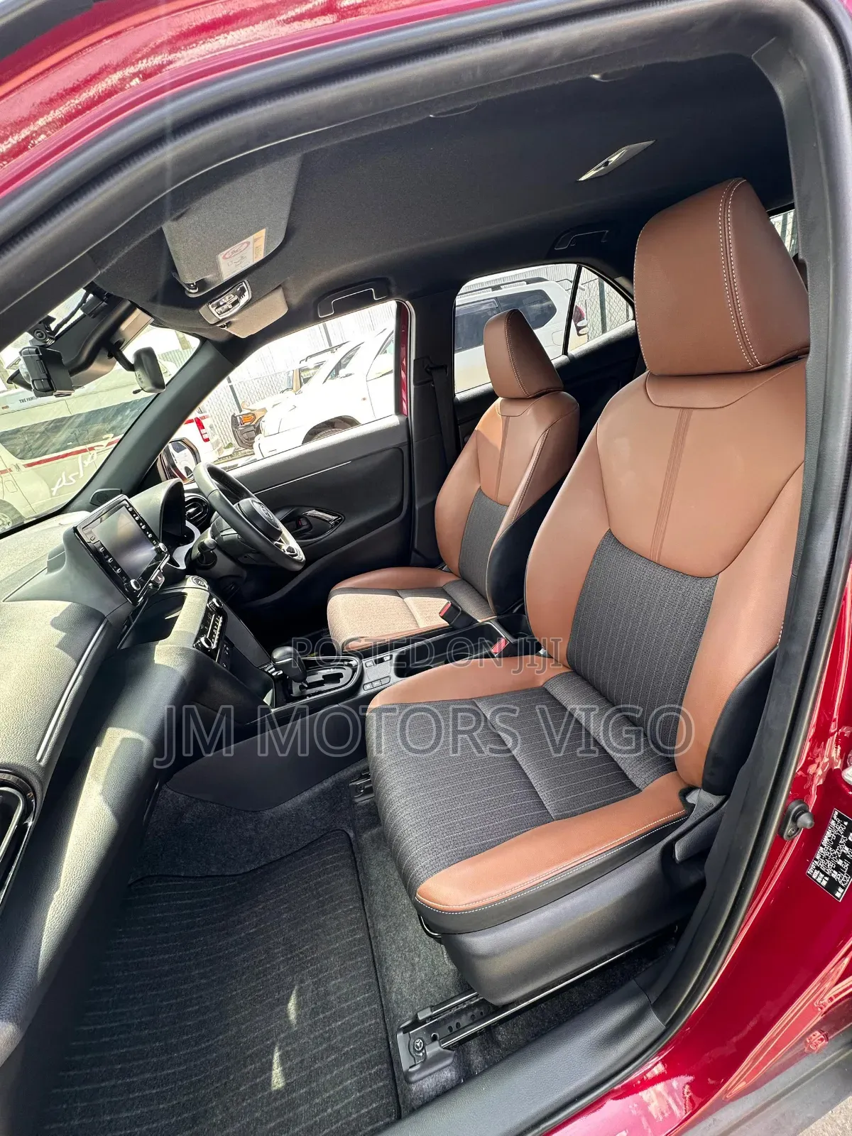 Toyota Yaris Cross 2023 Burgundy