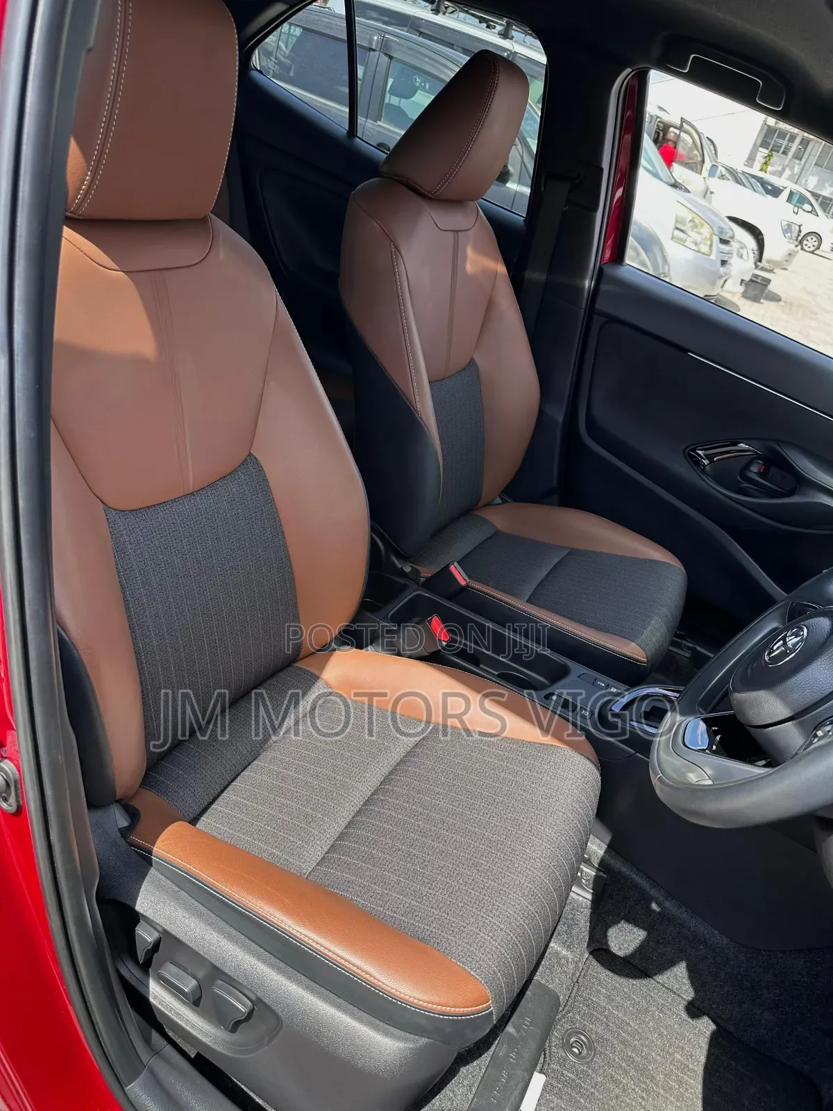 Toyota Yaris Cross 2023 Burgundy