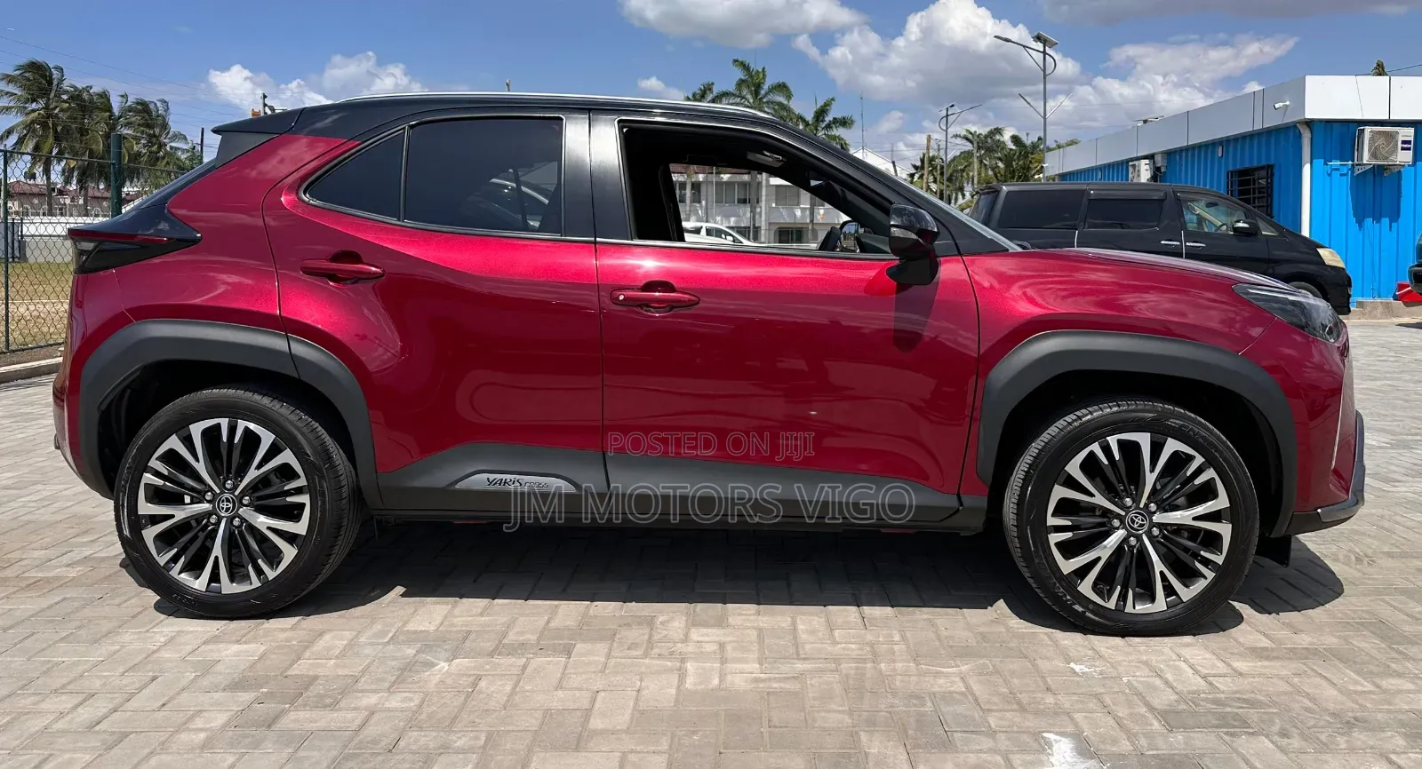 Toyota Yaris Cross 2023 Burgundy