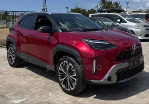 Toyota Yaris Cross 2023 Burgundy