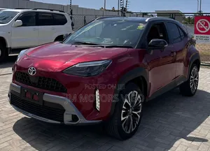Toyota Yaris Cross 2023 Burgundy