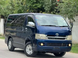 Toyota HiAce 220 2007 Blue