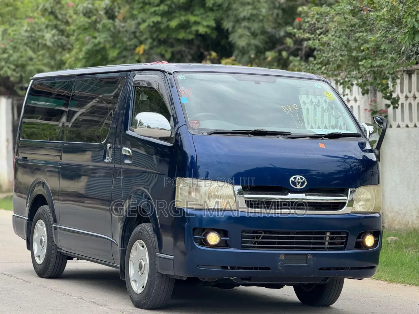 Toyota HiAce 220 2007 Blue