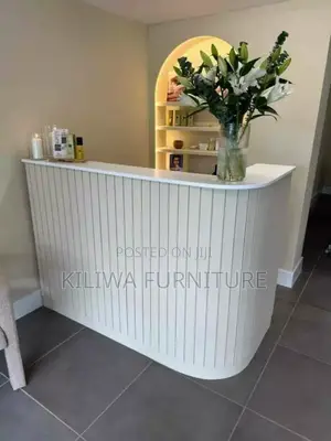 Simple Reception Table