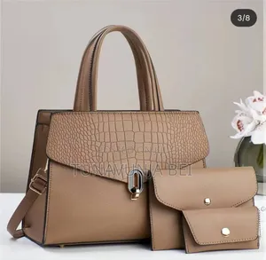 Hand Bags / Quality Material for Ladies 