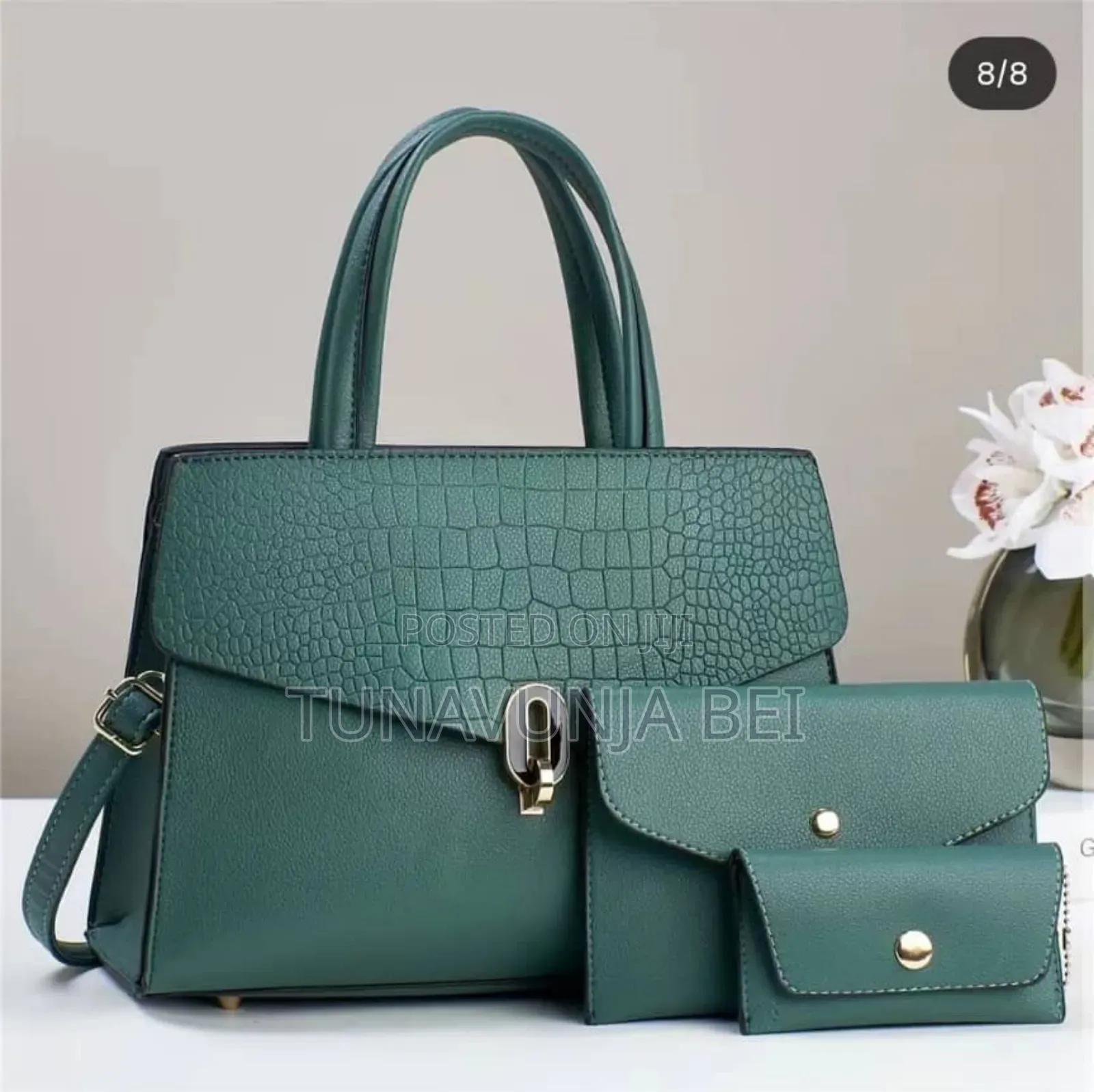 Hand Bags / Quality Material for Ladies 