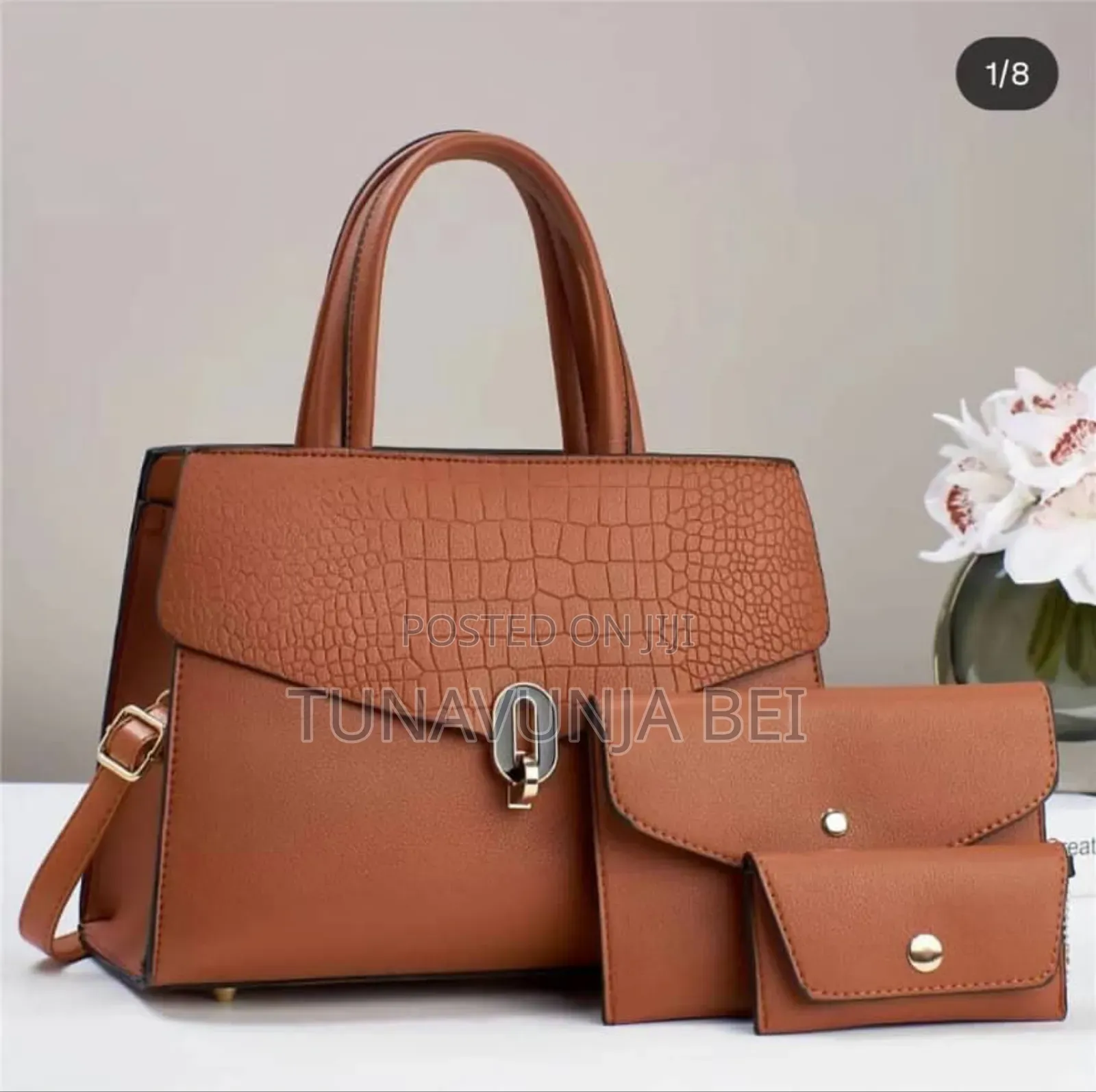 Hand Bags / Quality Material for Ladies 
