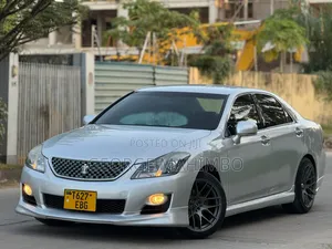 Toyota Crown 2009 Silver