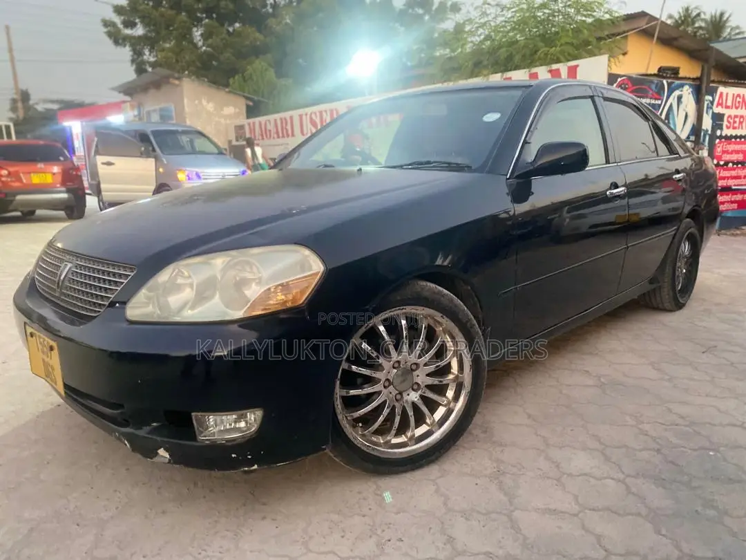 Toyota Mark II 2004 Black
