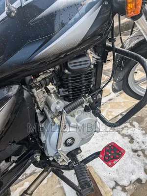 Bajaj Boxer 125 2024 Black