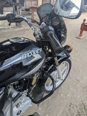 Bajaj Boxer 125 2024 Black