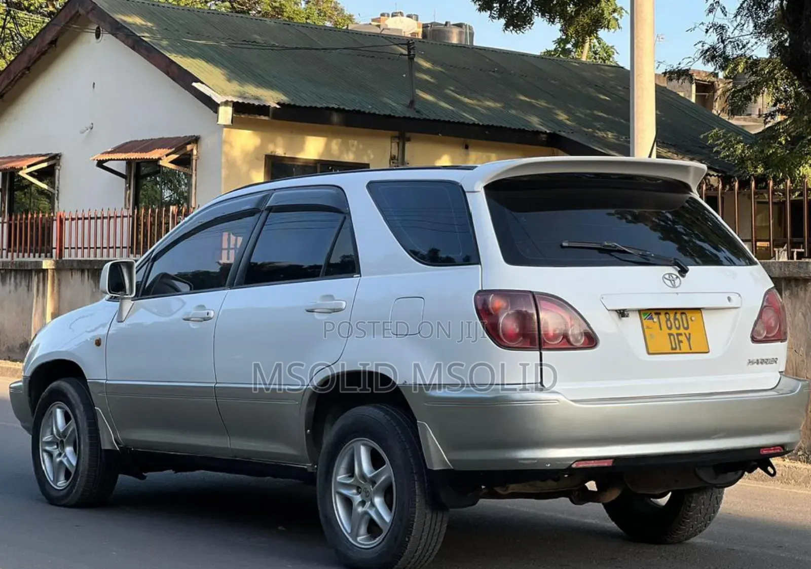 Toyota Harrier 2004 Silver