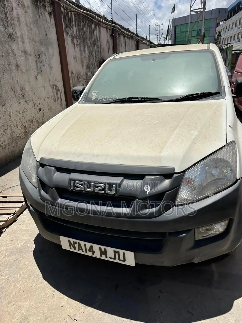 Isuzu D-MAX 2014 White