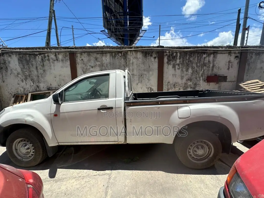 Isuzu D-MAX 2014 White