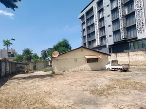 Photo - Plot for Sale in Masaki