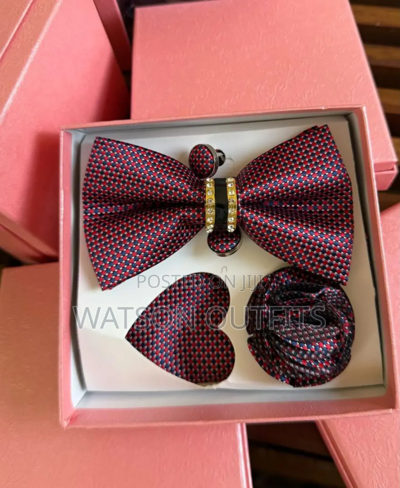 Bowtie and Pockets Square Completely Stylish and New