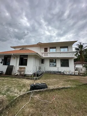 6bdrm Block of Flats in Yusuph Mchakama, Mbezi Beach for sale