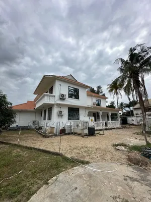 6bdrm Block of Flats in Yusuph Mchakama, Mbezi Beach for sale