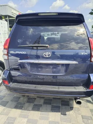 Toyota Land Cruiser Prado 2004 Blue