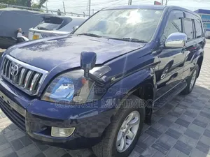 Toyota Land Cruiser Prado 2004 Blue
