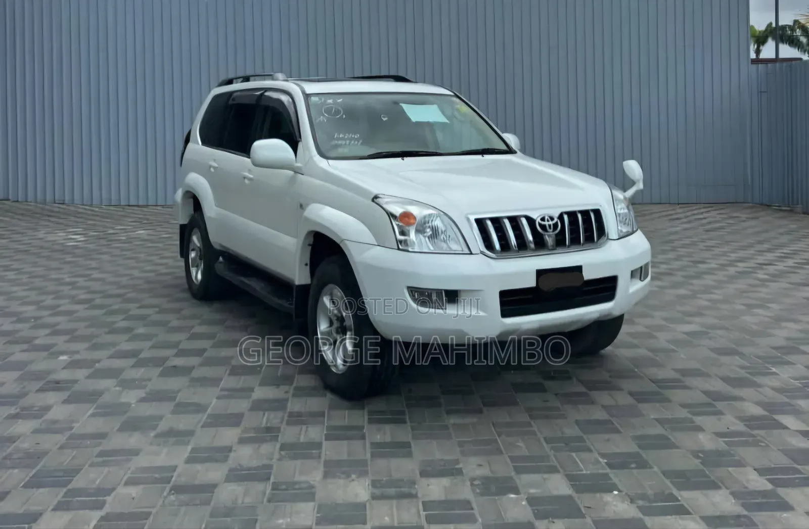 Toyota Land Cruiser Prado 2004 White