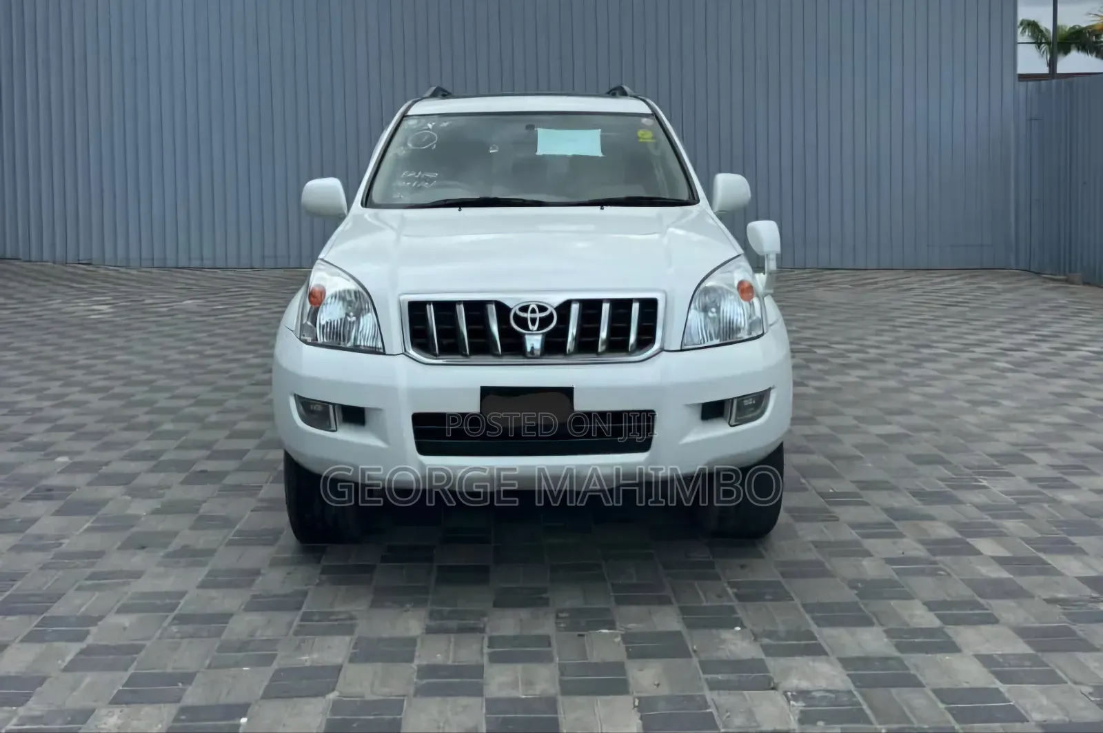 Toyota Land Cruiser Prado 2004 White
