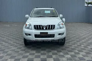 Toyota Land Cruiser Prado 2004 White