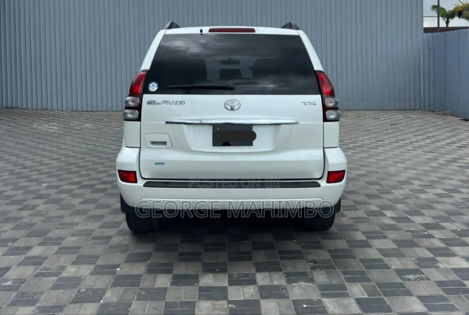 Toyota Land Cruiser Prado 2004 White