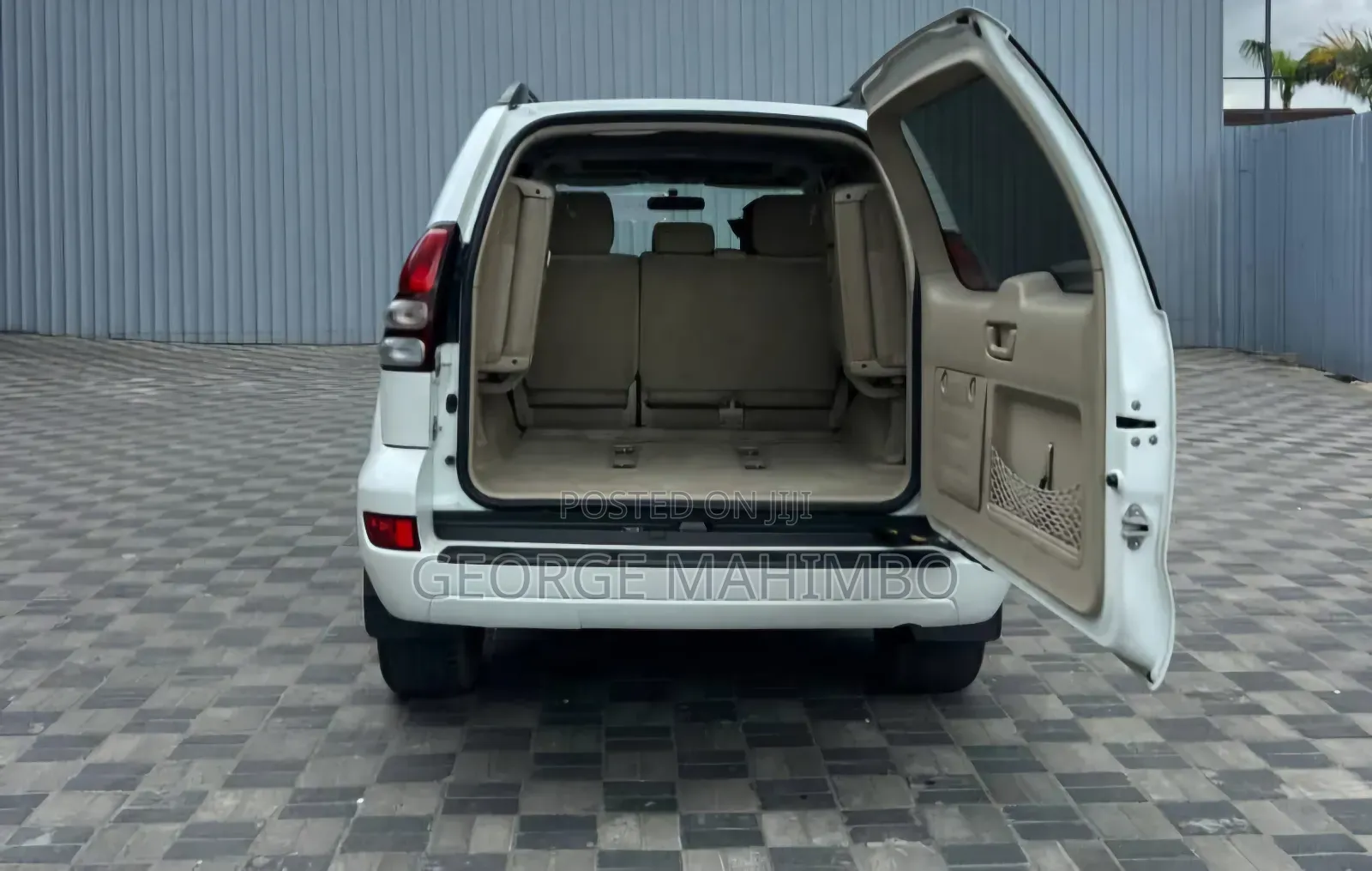 Toyota Land Cruiser Prado 2004 White