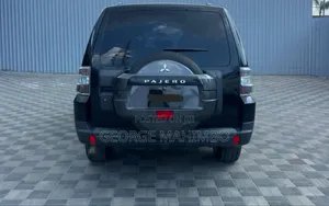 Mitsubishi Pajero 2005 Black