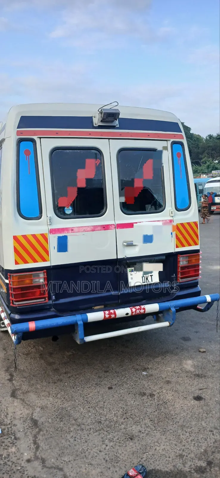 Toyota Coaster 1998 White