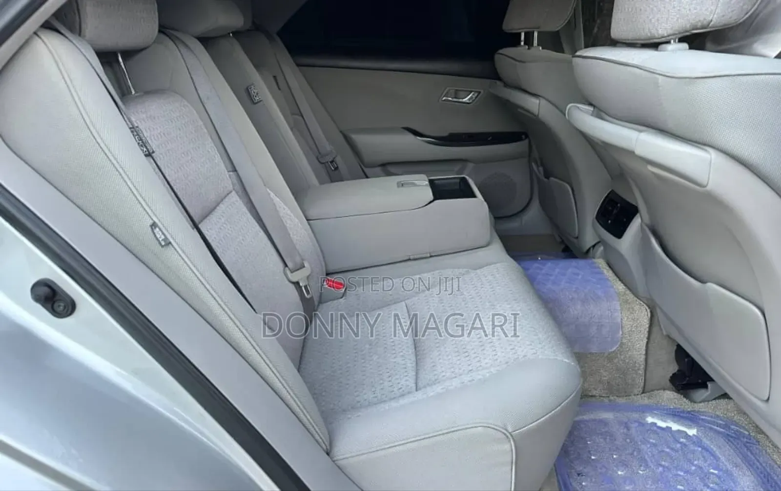 Toyota Crown 2009 Silver