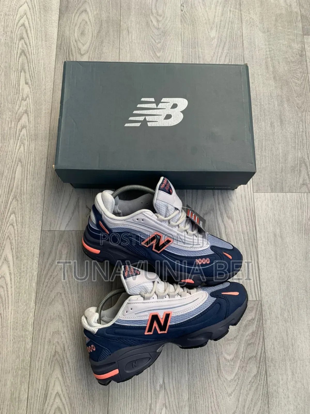 New Balance Sneaker