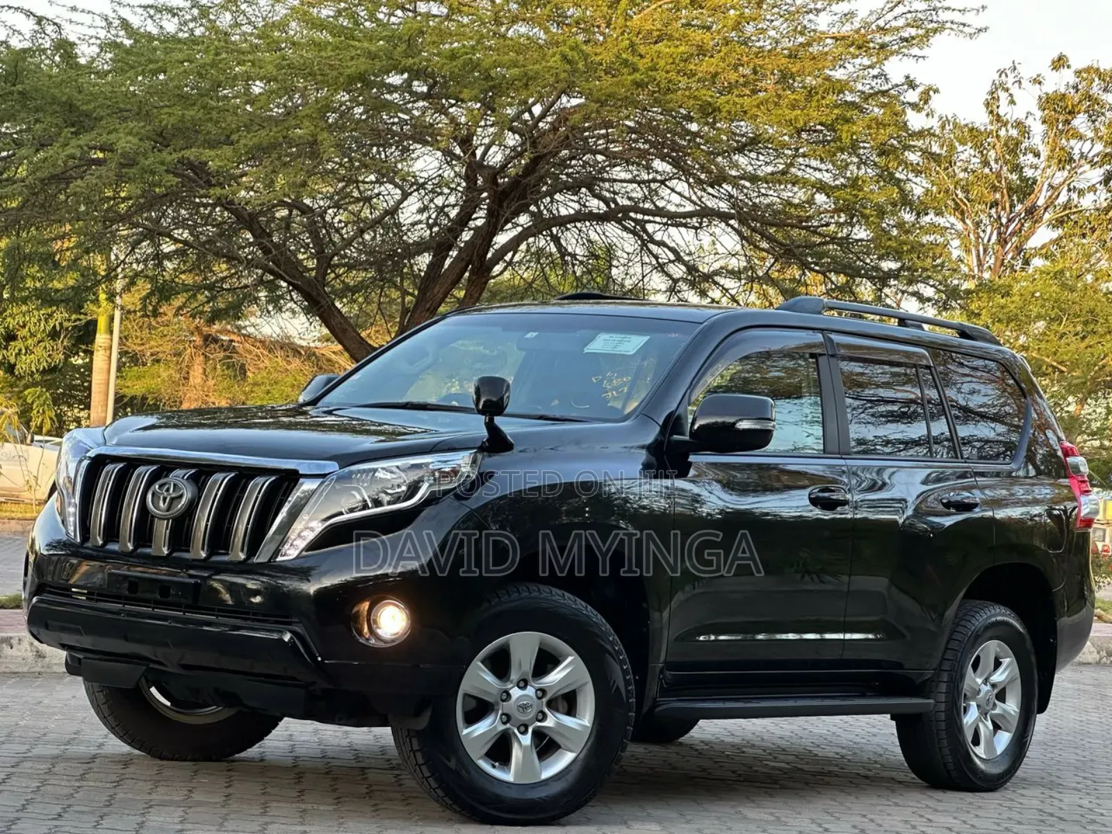 Toyota Land Cruiser Prado 2012 Black