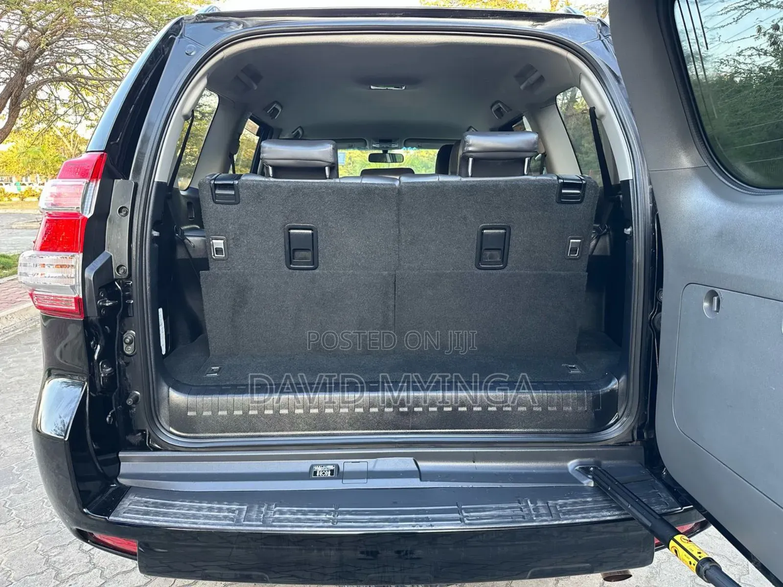 Toyota Land Cruiser Prado 2012 Black