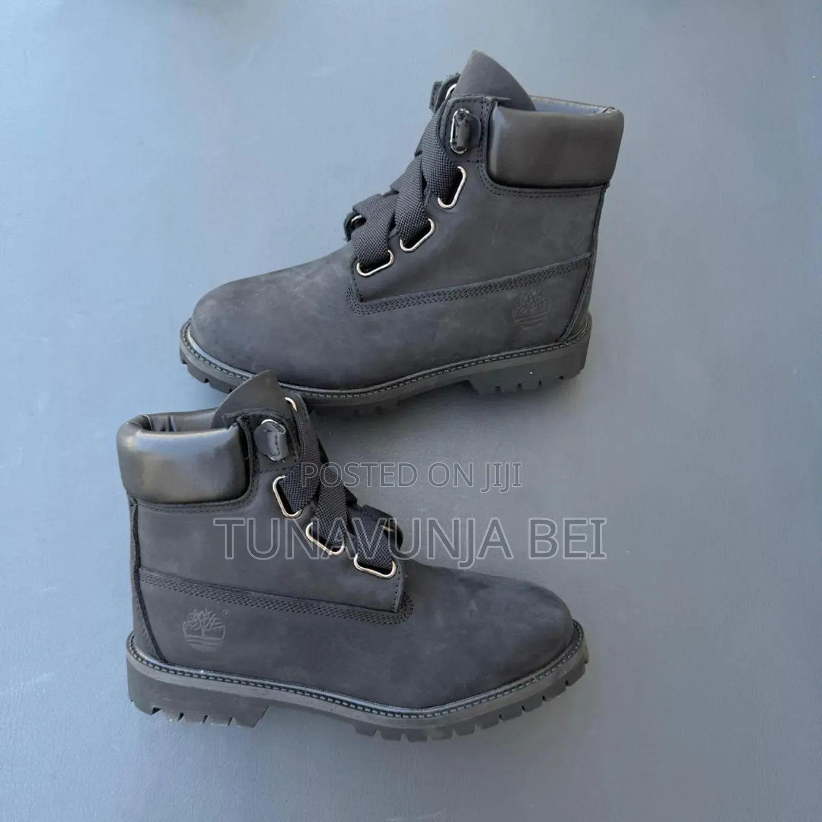 Leather Shoes / Timbaa Kamba Nene