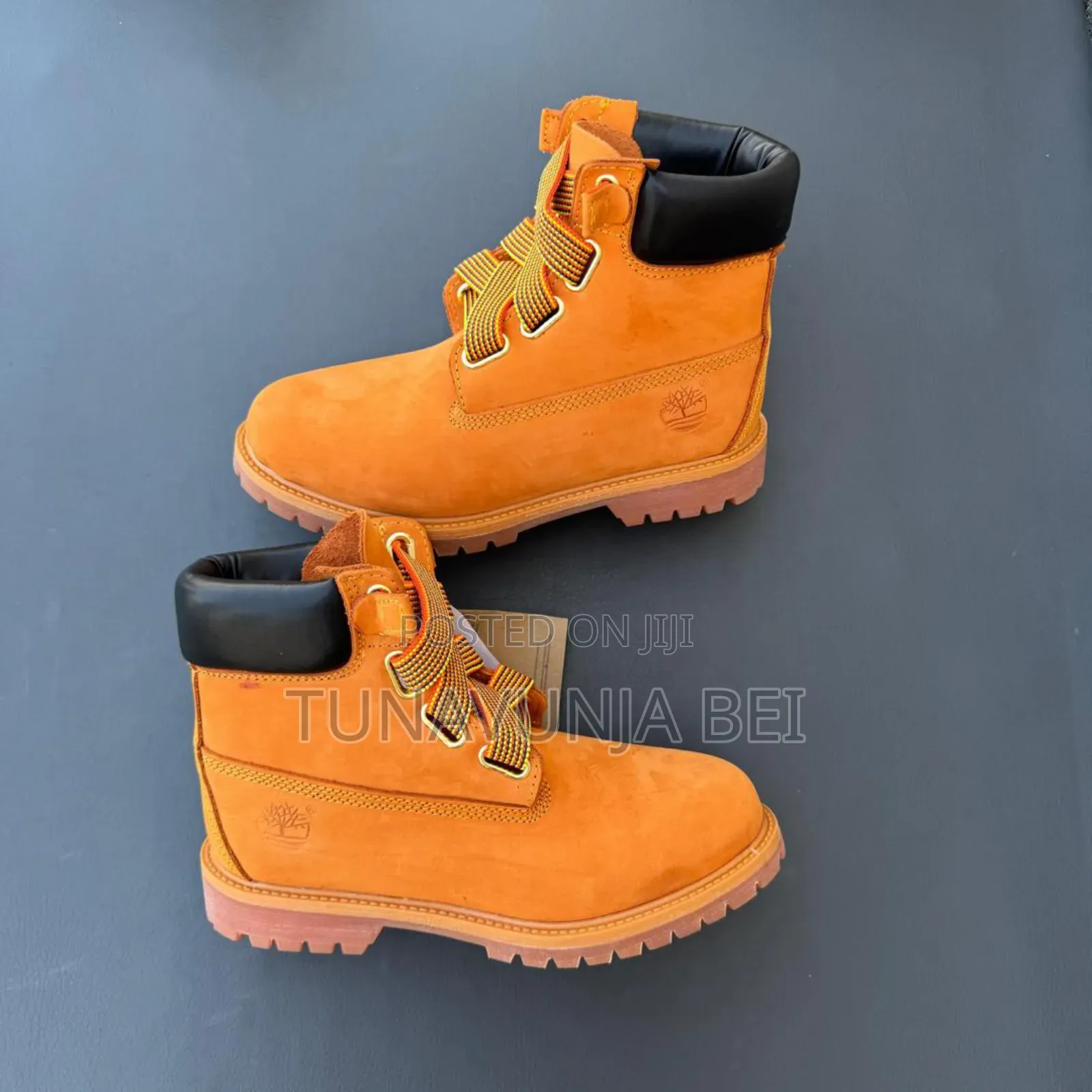 Leather Shoes / Timbaa Kamba Nene