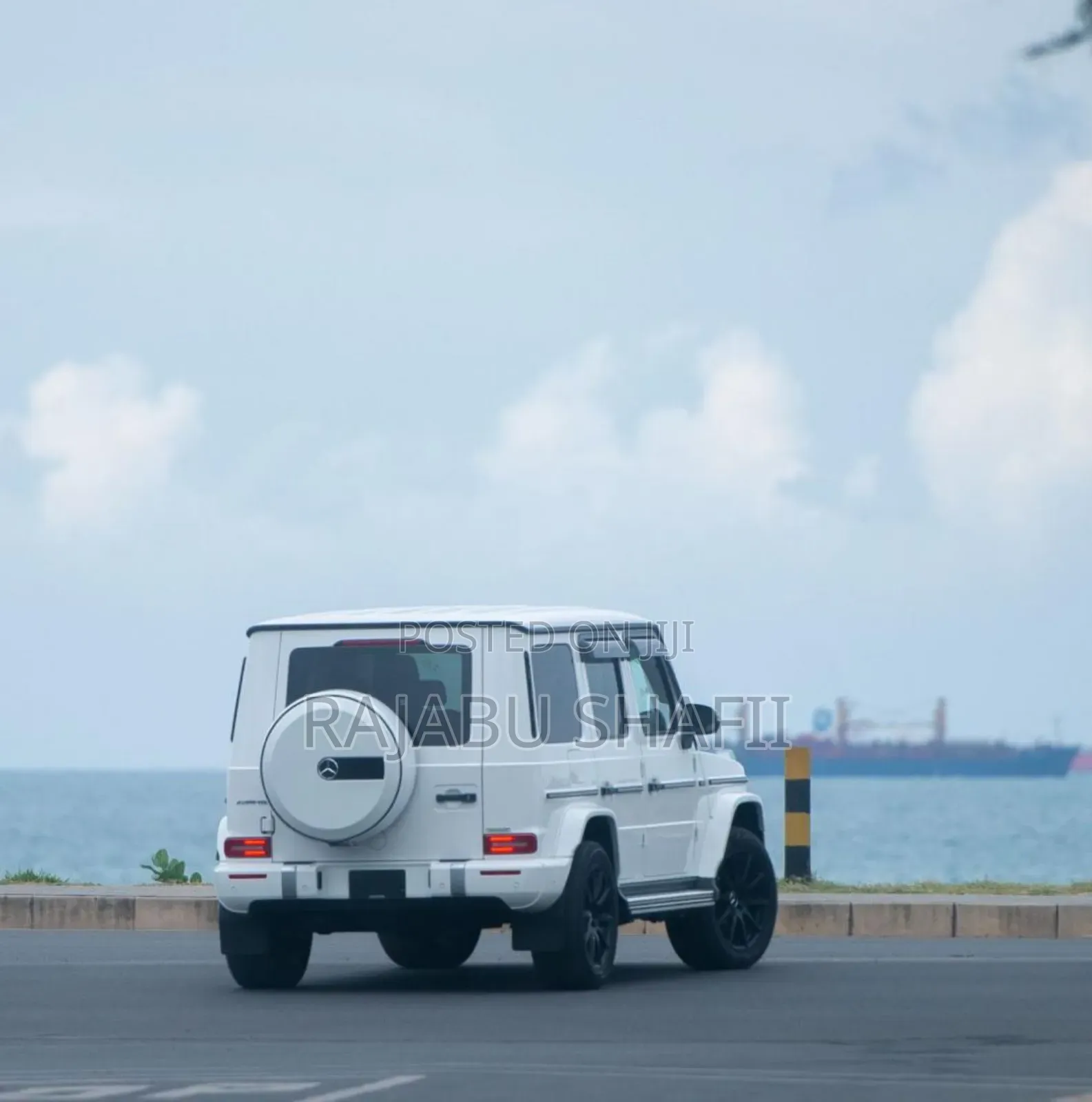 Mercedes-Benz G-Class G 350 d 2023 White