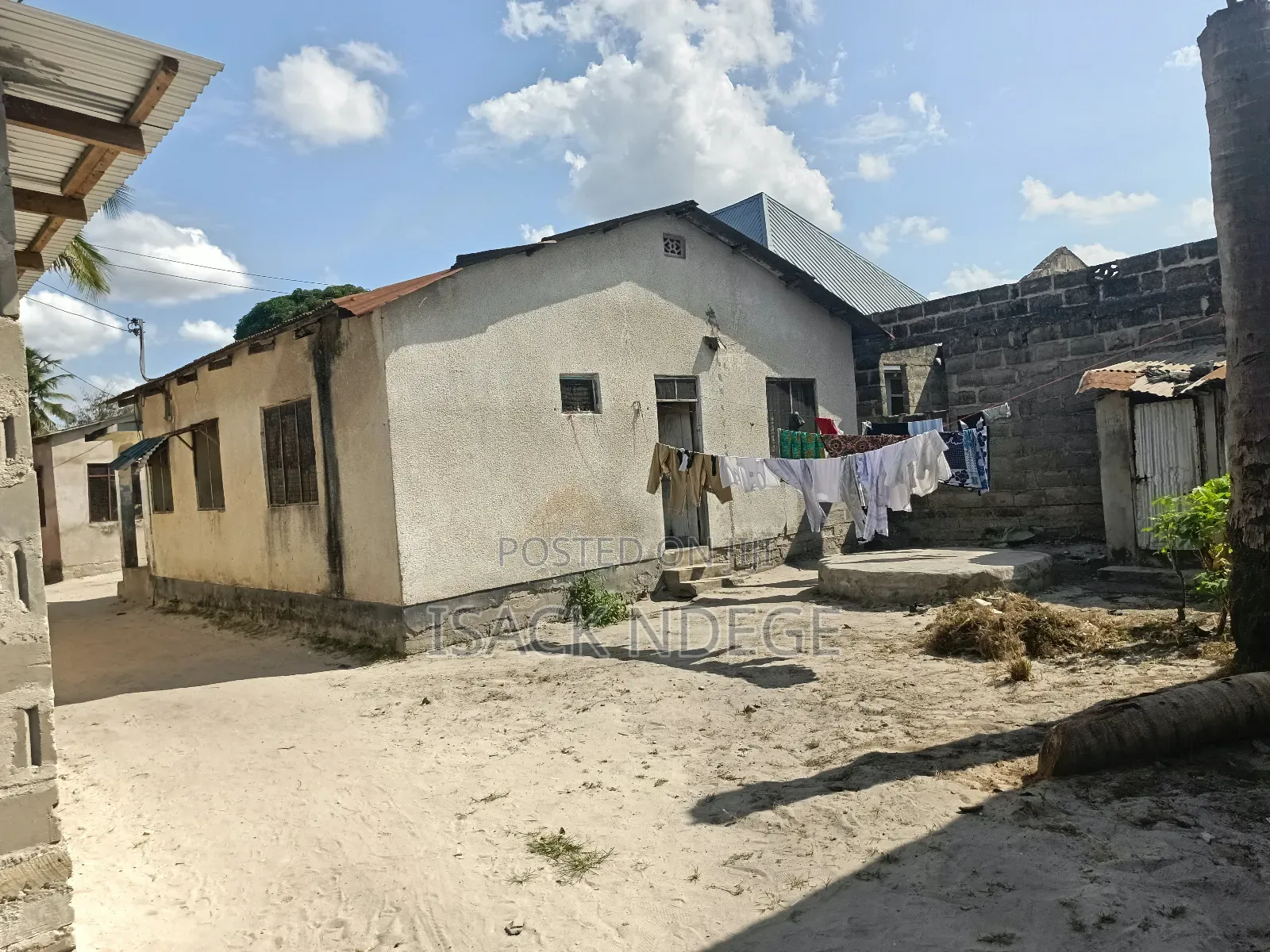 6bdrm House in Ukonga for sale