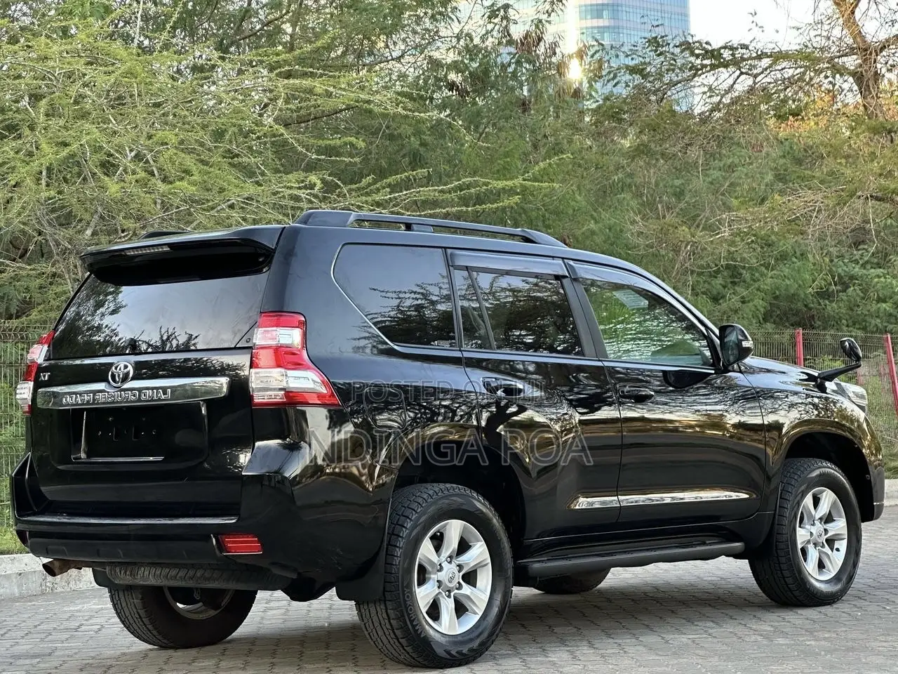 Toyota Land Cruiser Prado 2.7 i 2012 Black